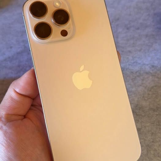 iPhone 16 Pro Max 512 GB (Titânio Deserto)