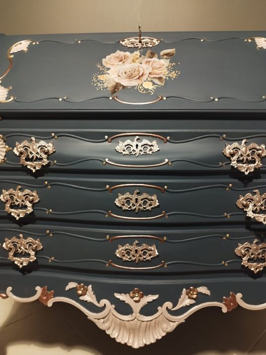 Elegante escrivaninha/secretária D. João V