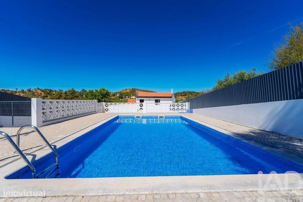 Casa / Villa T4 em São Brás de Alportel de 252,00 m2