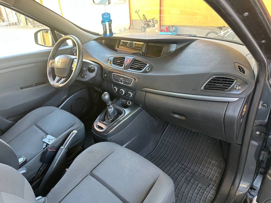 Renault Scenic 3 1.5dci 2009 рік