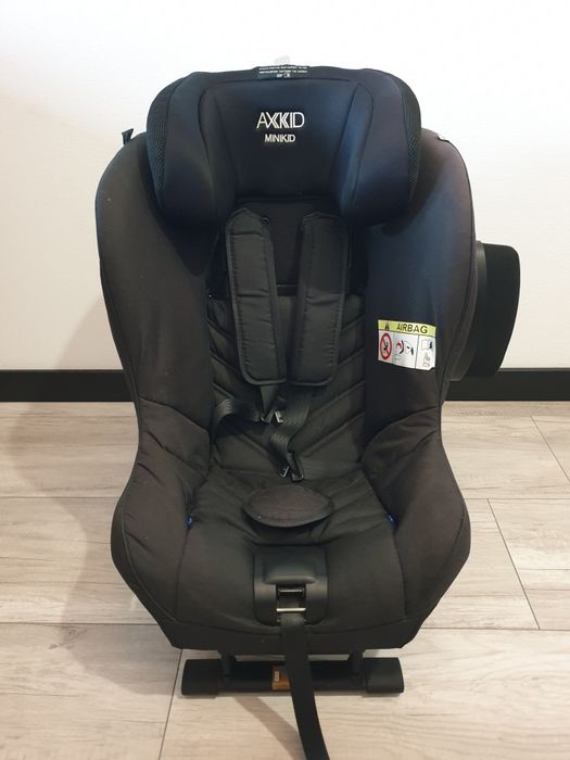 Fotelik Axkid Minikid 2.0 czarny + gratis lusterko