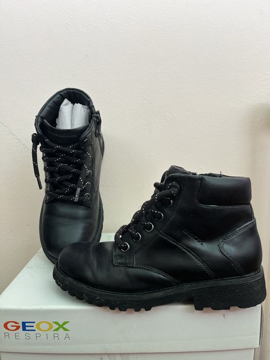 Череви Geox, натуральна шкіра