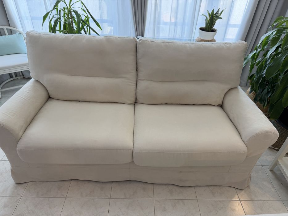 Sofa 3 lugares.