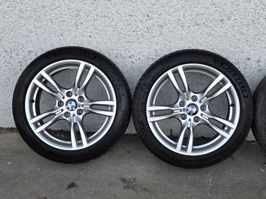 Jantes Originais BMW 18" Pack M 5x120 com Pneus 225.50.18 + 255.40.18