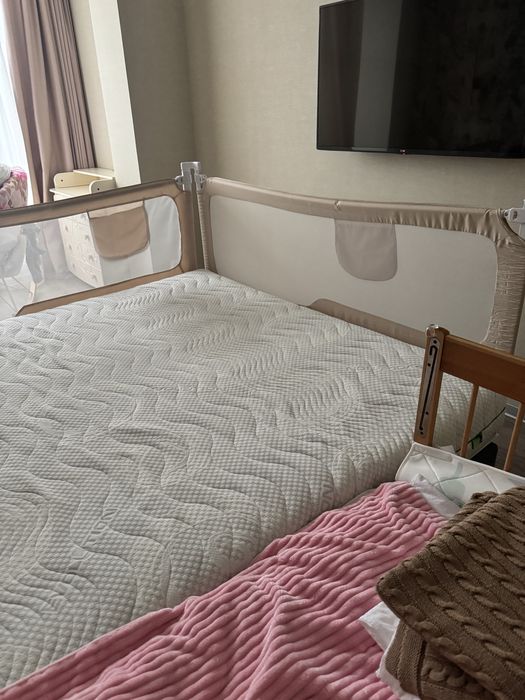 Захисні боти на ліжко 180х200. Комплект три борти