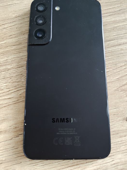 Samsung s 22  uszkodzony