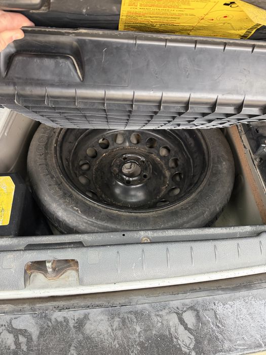 Volvo XC 70 2.4 дизель механика 2004 год