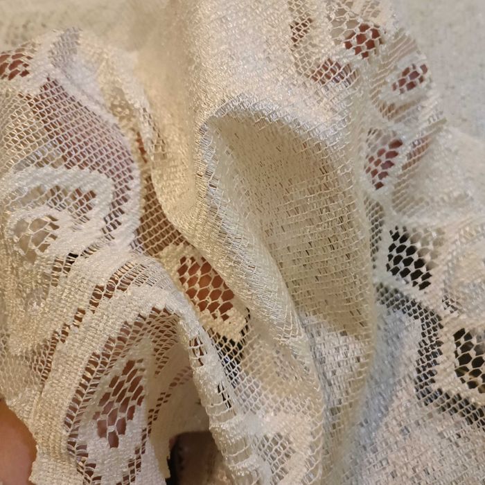 Скатерть  на.  стол