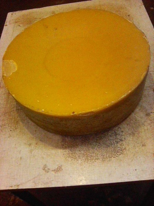 Sprzedam wosk pszczeli