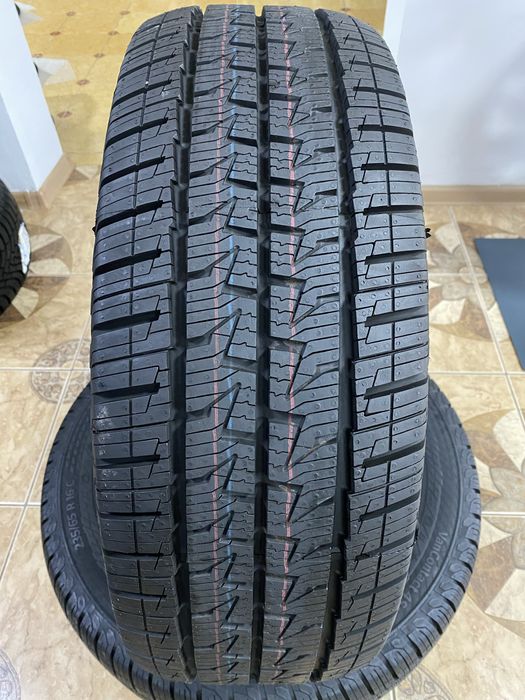 235/65/16с 121/119R  Continental VanContact4Season