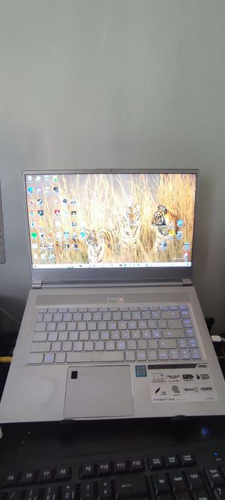 MSI P65 8RD 32GB ram gráfica 1050i com 4GBB