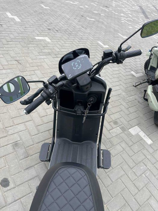 Електроскутер А8PRO