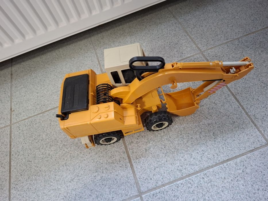 Bruder koparka model