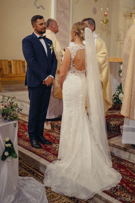 Suknia ślubna rybka 36