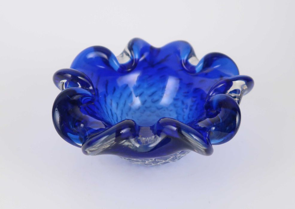 Covilhete antiga em vidro azul cobalto