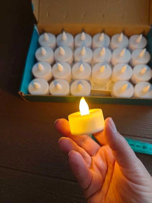 Zestaw 24 świeczek tealight na baterie