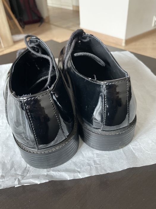 Sprzedam buty garniturowe (lakierki)