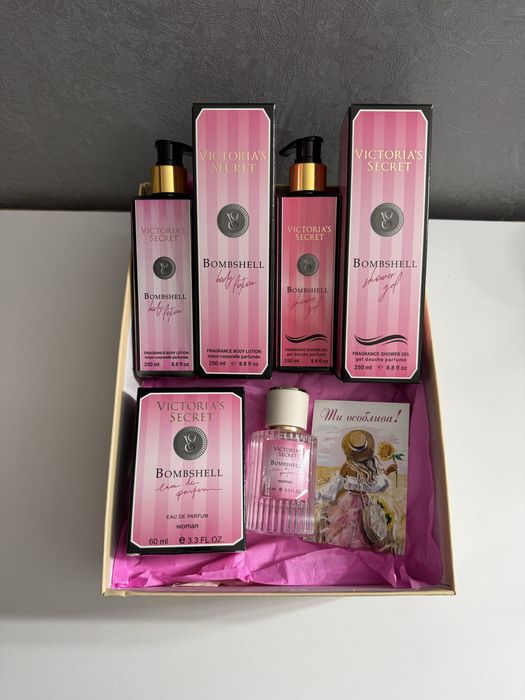 Подарункові набори для дівчат жінок