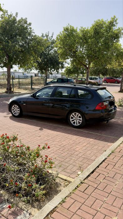 Bmw 318D touring a diésel de 2007/12 em bom estado