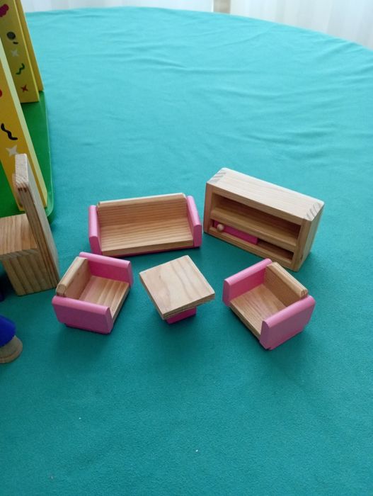 Дерев'яні меблі для іграшок ляльок
