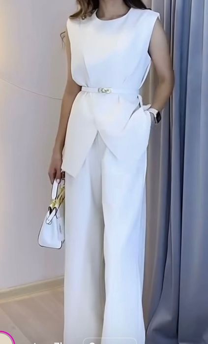 Костюм білий блуза та брюки