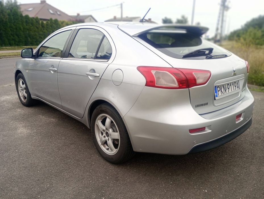 Mitsubishi Lancer 1.6 16v  2010r niski przebieg 181tys