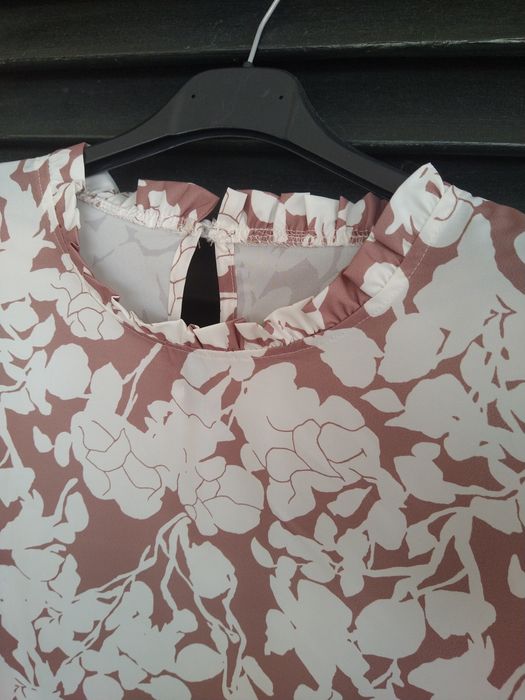 Blusa Romântica com Folhos e Estampa Floral - Tamanho XXL - Nova!