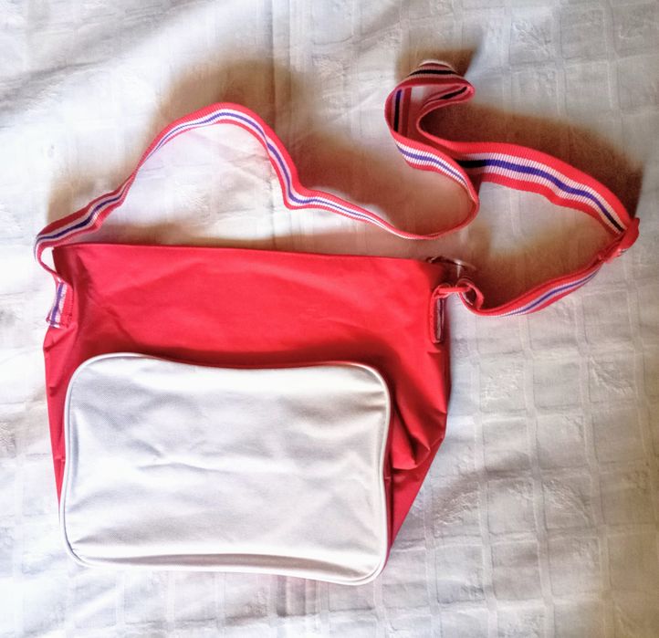 Bolsa 45x30x20cm.