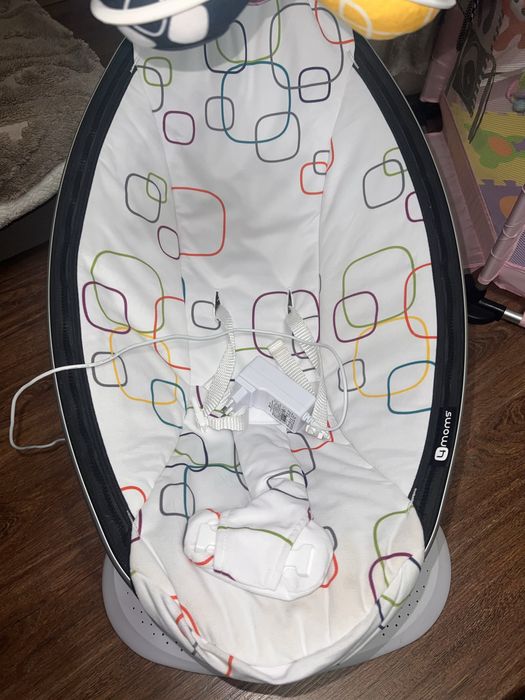 Крісло-гойдалка 4MOMS