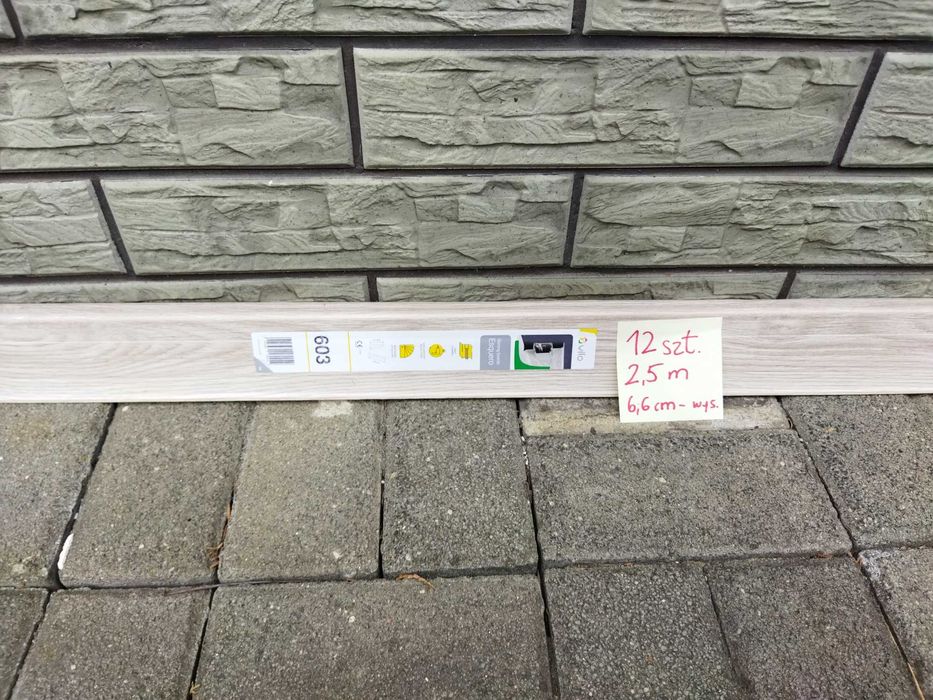 Listwy przypodłogowe