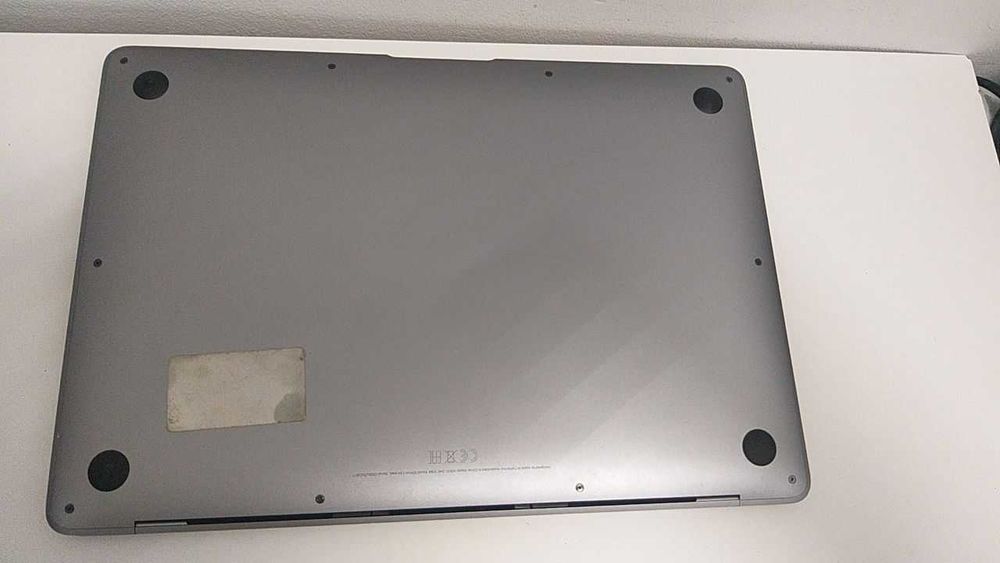 Ноутбук Apple A1932 MacBook Air 13  2018