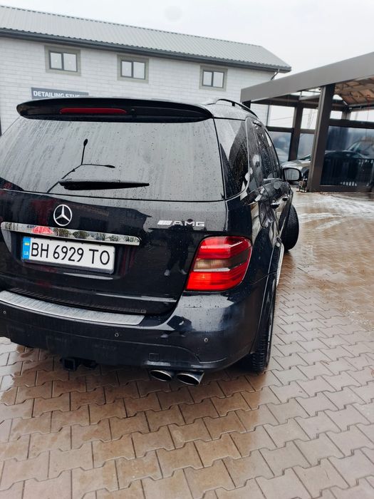 Продам Mercedes ML 63