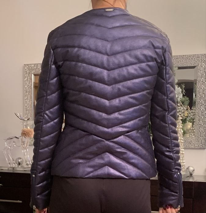 Kurtka Guess - oryginalna kurtka Guess