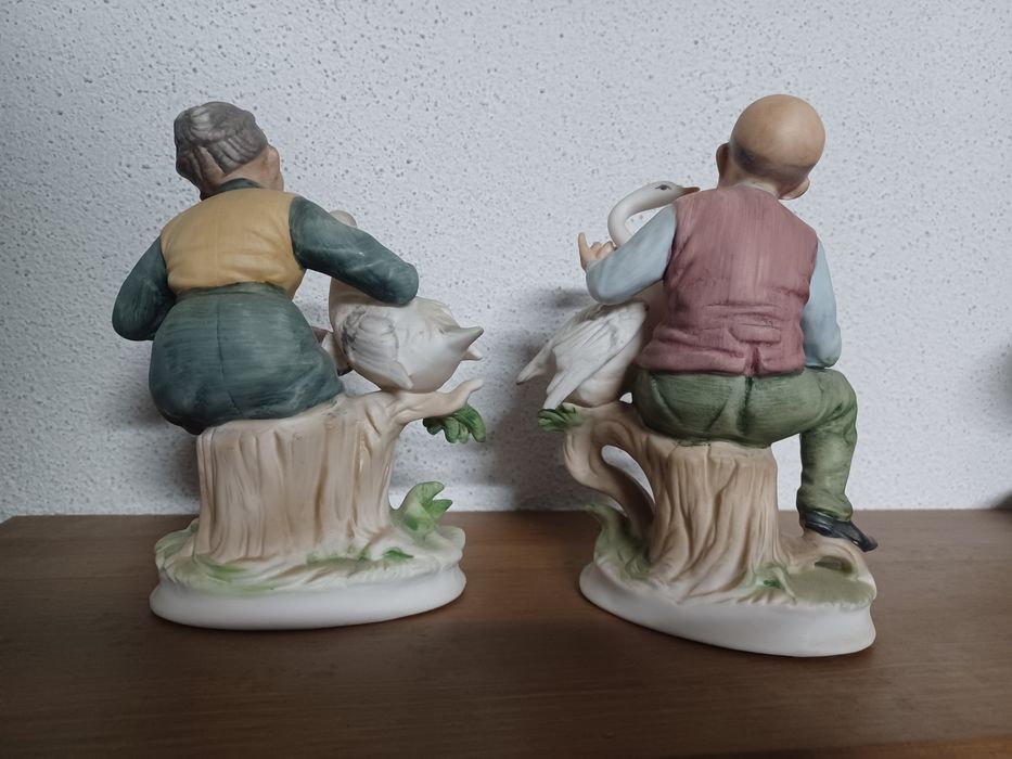 Casal de camponeses em porcelana Biscuit