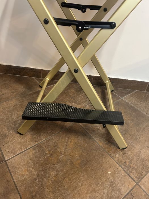 Krzeslo/ hoker skladany do makijażu Many Beauty