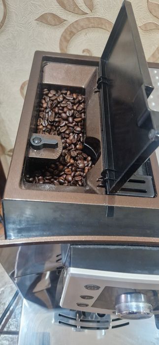 Кавомашина Delonghi