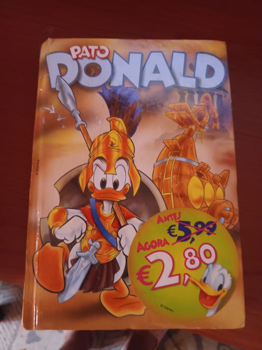 Três livros de banda desenhada