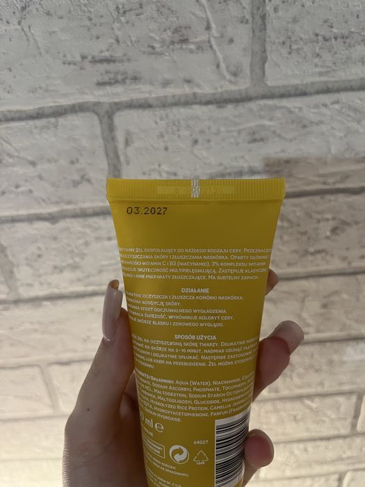 Ziaja witamina CB3 Niacynamid peeling do twarzy 100 ml