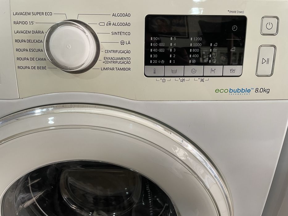 Máquina de lavar roupa Samsung