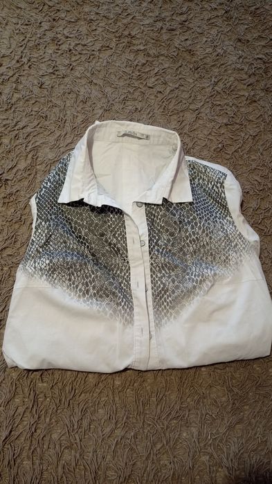 Халат-рубашка можна як медичний з кишенями