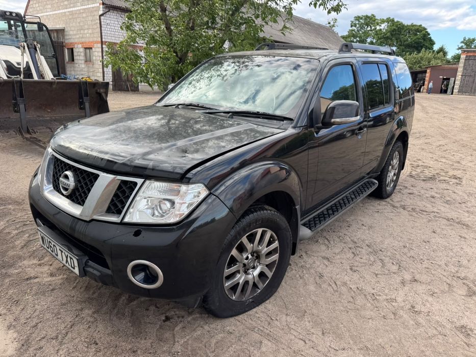 2010 Nissan Pathfinder  Tekna 2.5dci 190  Anglik kod silnika YD25DDTI