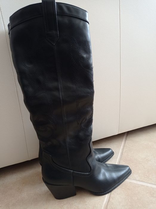Botas cano alto pretas