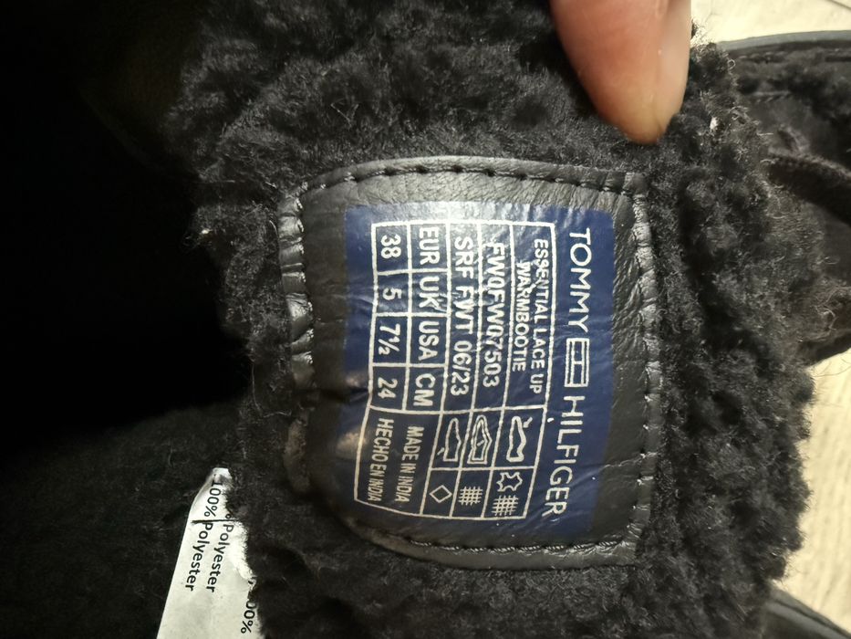 Tommy Hilfiger жіночі черевики 38 розмір