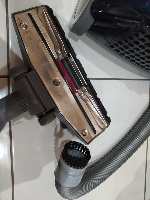 Пилосос циклонного типу Liberton LVCC-1518 Blue-Grey