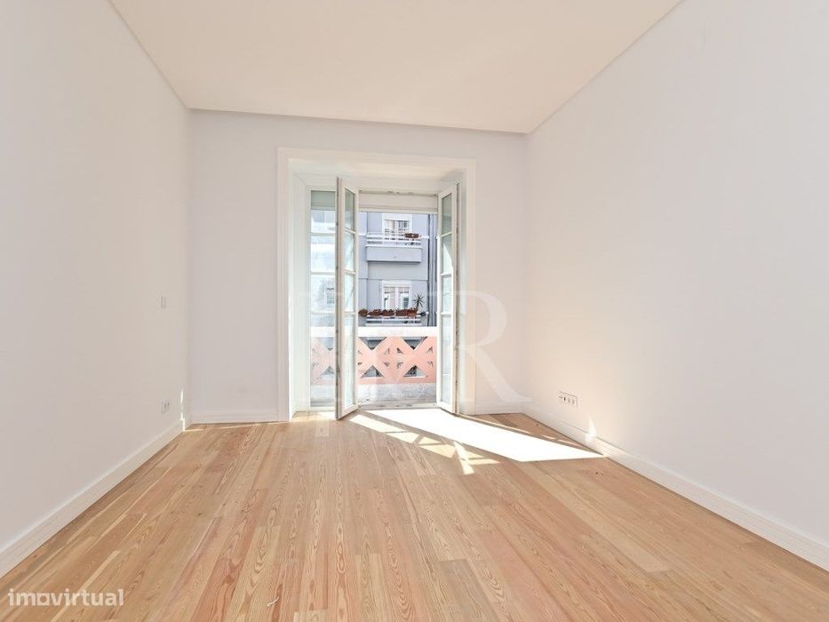 Apartamento T0 com terraço, em Arroios, Lisboa