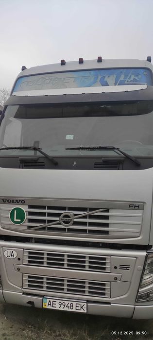 Продаж, Тягач-Е Volvo FH 4x2, з напівпричепом SCHMITZ SPR24