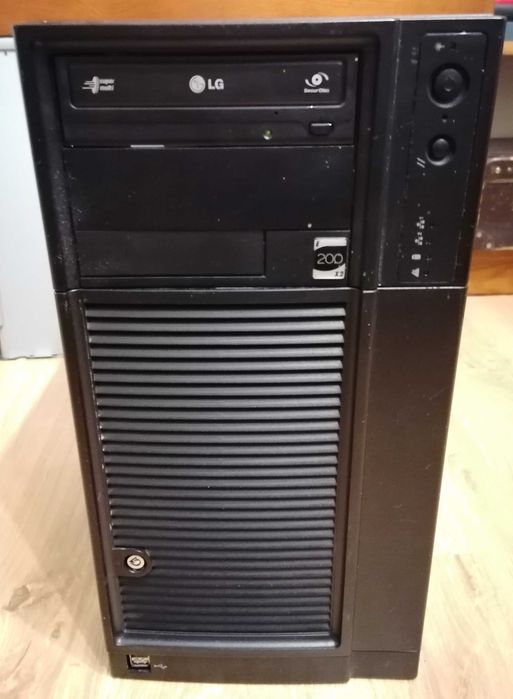 serwer Intel S5000VSA 2x Intel Xeon E5450 16GB DDR2