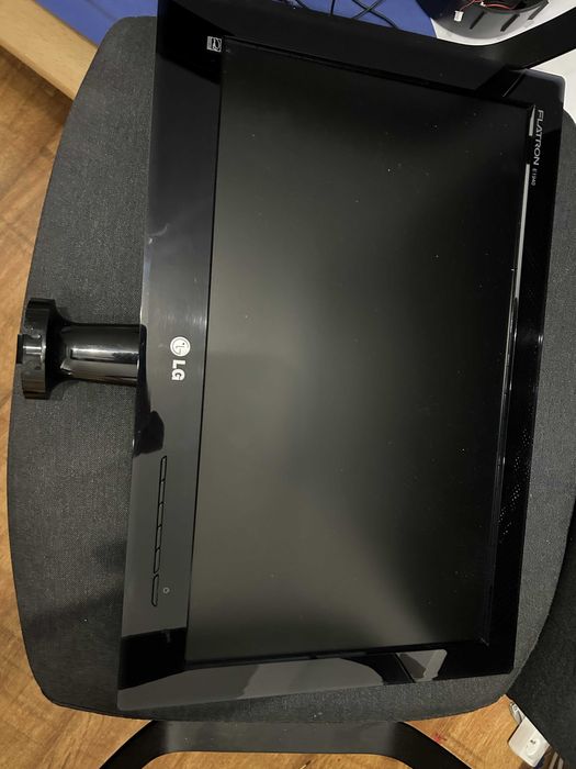 Monitor LG LED E1940 18,5 cali