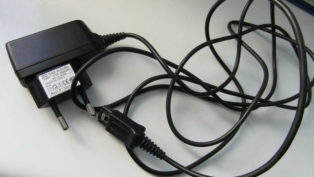 Ładowarka do telefonów Siemens C35/M35/S35_ładowarka stacj. do Siemens