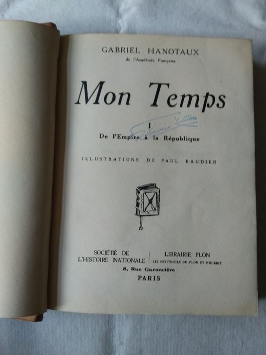 Memórias . . . .